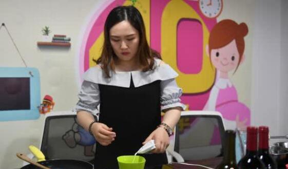 近6亿粉丝、2万亿规模,巨额网红经济谁来监管?
