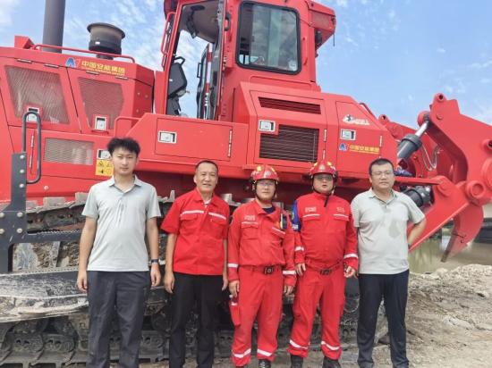 闻“汛” 而动！山推推土机助力河南周口决堤合龙(图4)